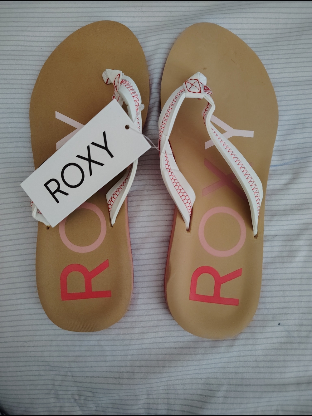 Roxy White Strap Tan Flip Flop Sandals with Pink Logo